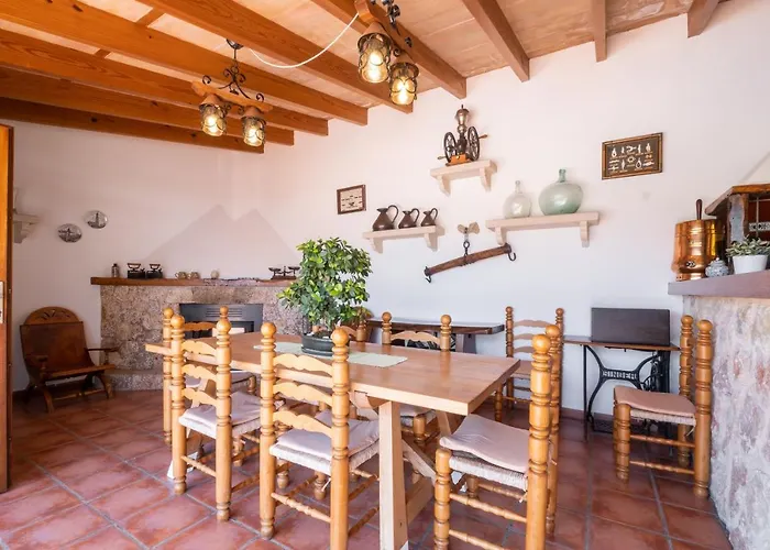 Joana La Font By Sunvillas Mallorca